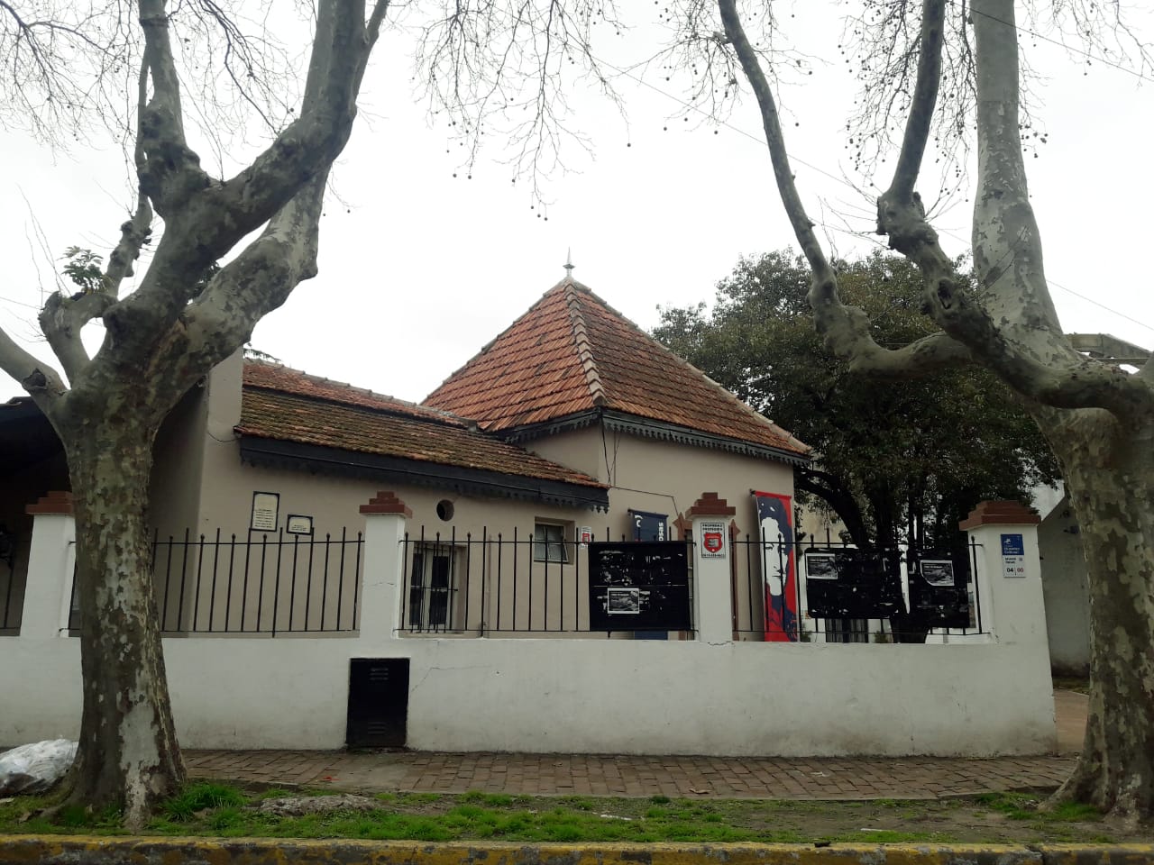 edificio histórico en honor al restaurador