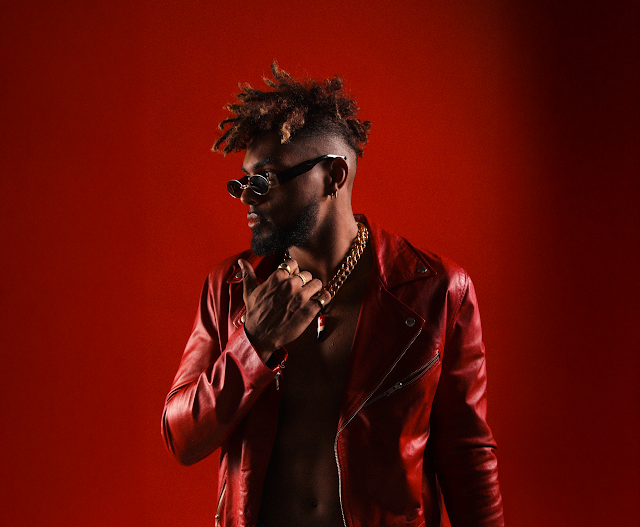 Tomy Díaz estrena «EL MALO» y presenta el salsatón como marca artística